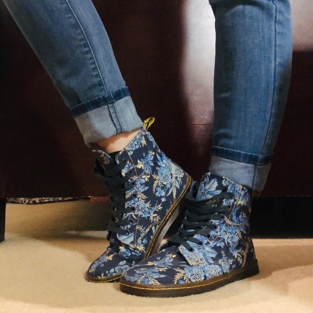 -SOLD! Doc Dr Martens combat boot, b